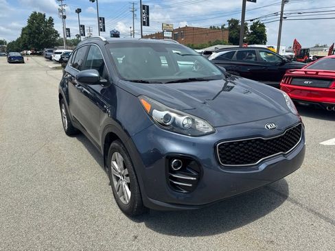 Used 2019 Kia Sportage LX w/ LX Popular Package AWD/4WD image 2