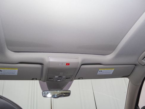 Used 2023 Volkswagen Atlas SEL AWD/4WD image 19
