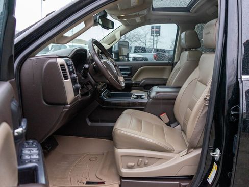 Used 2016 GMC Sierra 2500 Denali w/ Duramax Plus Package image 11