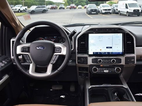 Certified 2022 Ford F250 Lariat w/ Lariat Ultimate Package AWD/4WD image 18