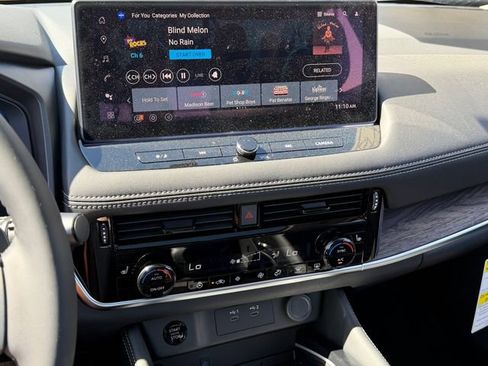 New 2026 Nissan Rogue Platinum AWD/4WD image 20