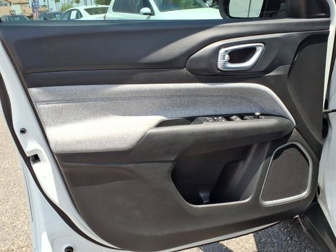 Used 2022 Jeep Compass Latitude w/ Convenience Group FWD image 15