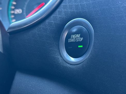 Used 2021 Chevrolet Malibu LT image 24