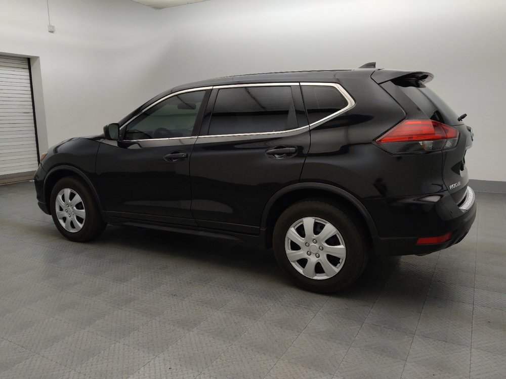 Used 2017 Nissan Rogue S FWD image 3