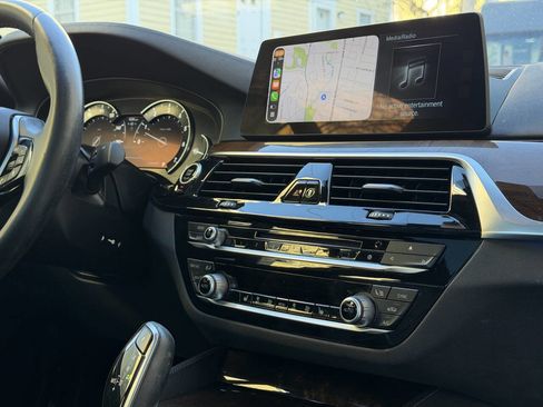 Used 2018 BMW 540i xDrive AWD/4WD image 22