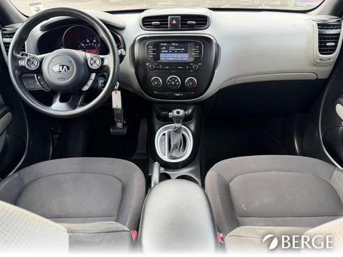 Used 2019 Kia Soul FWD image 18