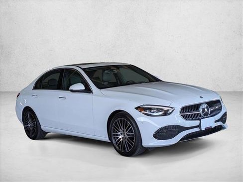 Used 2025 Mercedes-Benz C 300 Sedan image 23