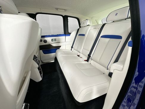 Certified 2025 Rolls-Royce Cullinan AWD/4WD image 24