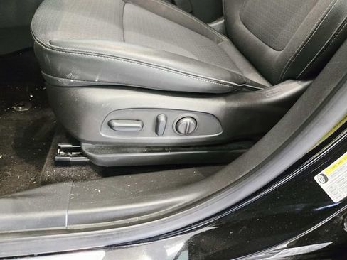 Used 2023 Buick Encore GX Select w/ Sport Touring Package image 32