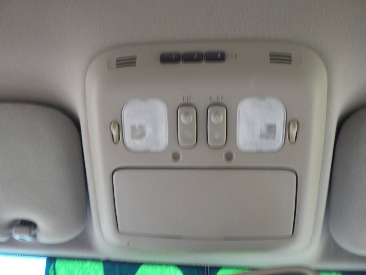 Used 2004 Toyota Land Cruiser AWD/4WD image 33