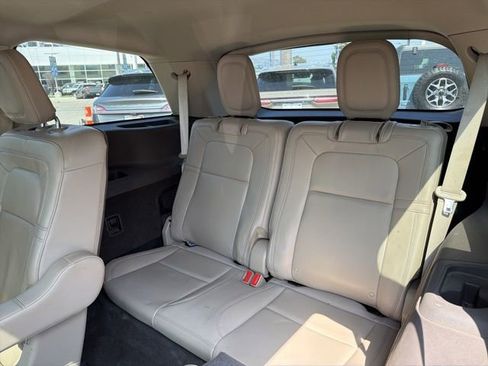 Used 2023 Lincoln Aviator Reserve RWD image 20