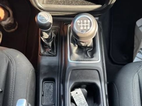 Used 2020 Jeep Gladiator Sport AWD/4WD image 14