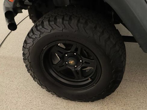 Used 2015 Jeep Wrangler Sport w/ Quick Order Package 23S AWD/4WD image 27