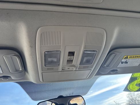 Used 2015 MAZDA MAZDA3 i Touring w/ Technology Package image 26