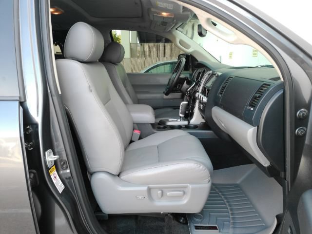 Used 2013 Toyota Sequoia Limited RWD image 20