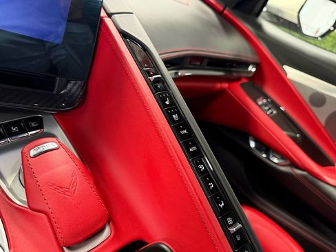 Used 2024 Chevrolet Corvette Stingray Premium Cpe RWD image 19