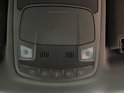 Used 2019 Ford F350 XLT w/ XLT Premium Package image 25