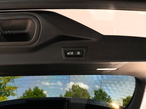 Used 2022 BMW X5 M50i w/ Executive Package AWD/4WD image 48