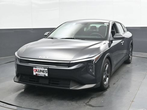 Used 2025 Kia K4 FWD image 6