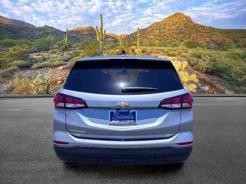 Used 2024 Chevrolet Equinox LS w/ LS Convenience Package FWD image 6