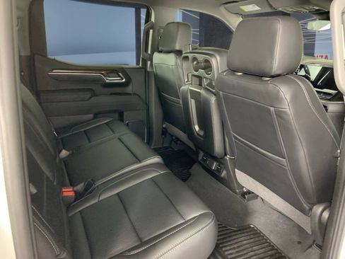 Used 2026 GMC Sierra 1500 Elevation AWD/4WD image 11