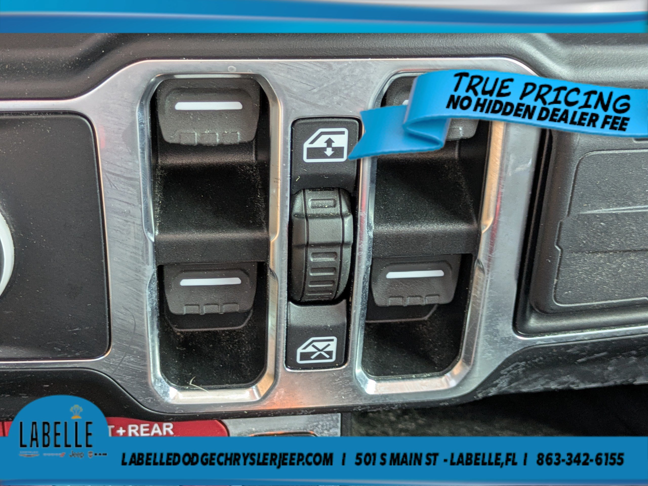 Used 2022 Jeep Wrangler Unlimited Rubicon 4xe AWD/4WD image 27
