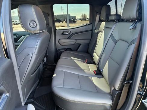 Used 2024 Chevrolet Colorado ZR2 w/ ZR2 Convenience Package III image 17