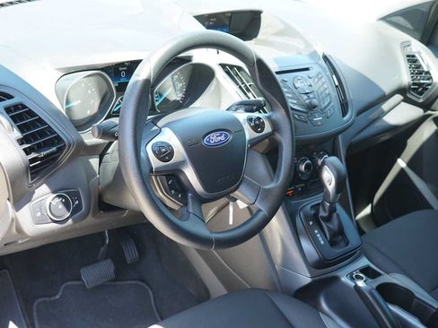 Used 2016 Ford Escape S FWD image 8