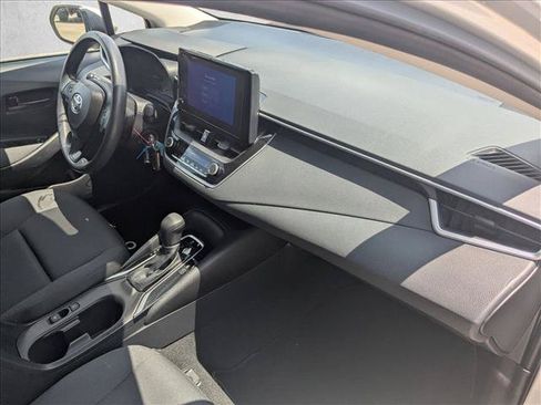 Used 2024 Toyota Corolla LE FWD image 19
