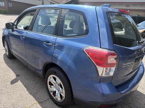 Used 2017 Subaru Forester 2.5i AWD/4WD image 11