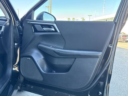 Used 2025 Mitsubishi Outlander ES image 39