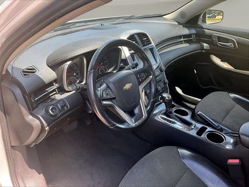 Used 2014 Chevrolet Malibu LT FWD image 21