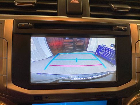 Used 2016 Toyota 4Runner Limited image 8