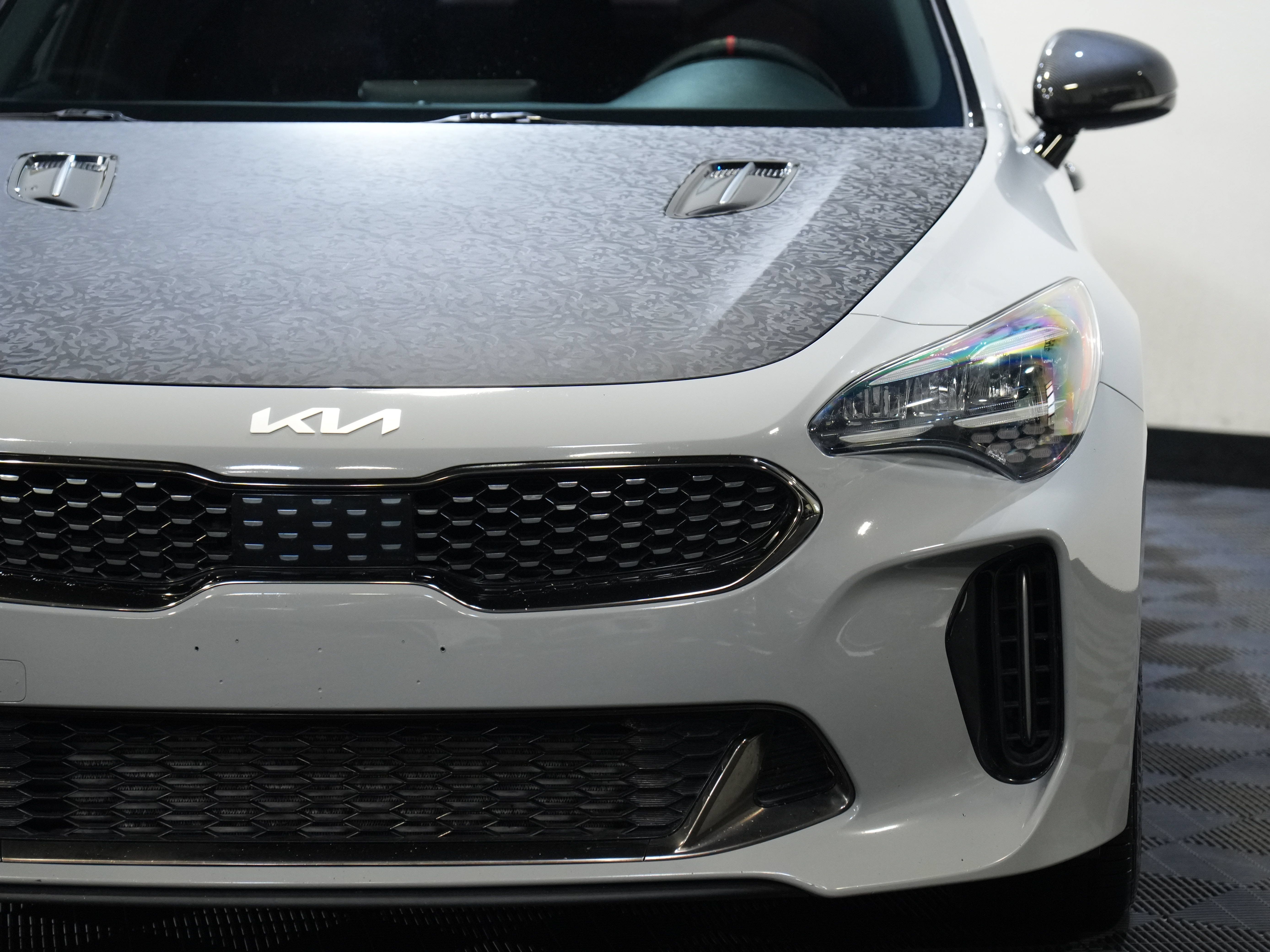 Used 2022 Kia Stinger GT1 w/ Red Interior Color Package AWD/4WD image 10