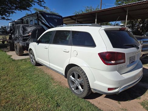 Used 2017 Dodge Journey Crossroad FWD image 6