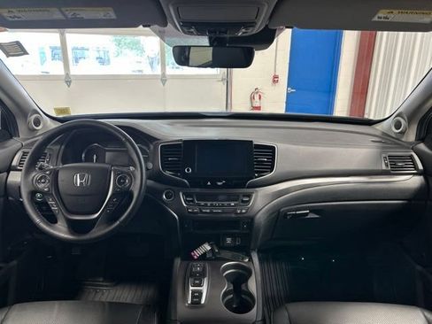 Certified 2023 Honda Ridgeline RTL image 18
