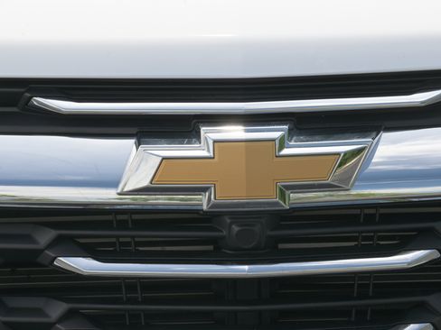Used 2026 Chevrolet Equinox LT FWD image 38