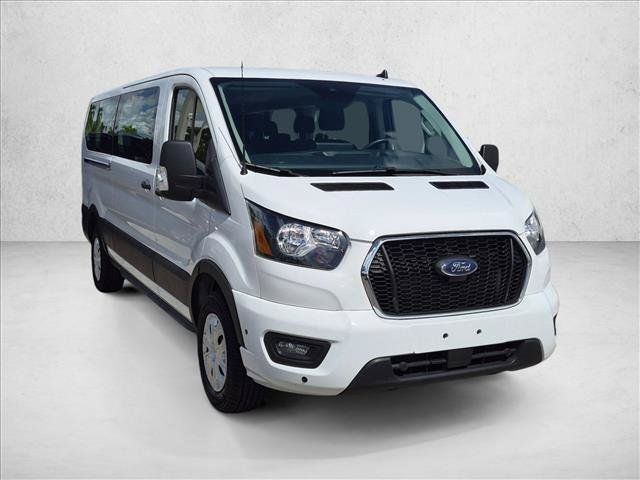 Used 2024 Ford Transit 350 XLT RWD image 3