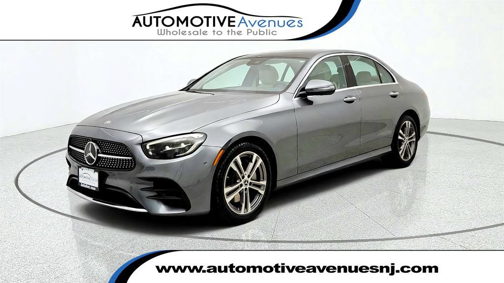 Used 2022 Mercedes-Benz E 350 4MATIC Sedan image 1