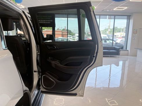 Used 2019 Chevrolet Tahoe LT w/ LT Signature Package AWD/4WD image 44