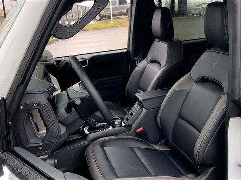 New 2026 Ford Bronco Outer Banks w/ Sasquatch Package image 9