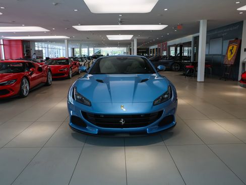 Used 2022 Ferrari Portofino M image 48