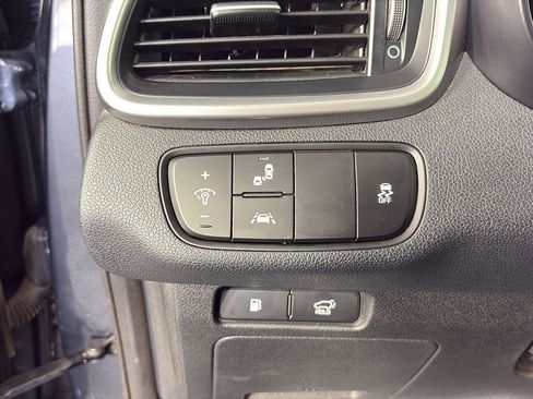 Used 2020 Kia Sorento EX AWD/4WD image 25