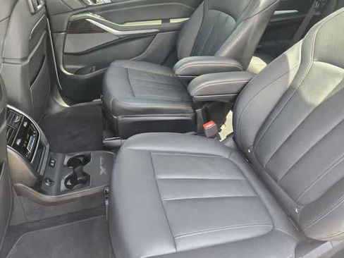 Used 2020 BMW X7 xDrive40i w/ Premium Package AWD/4WD image 14