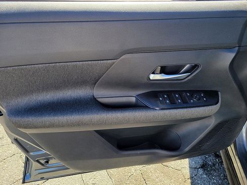 New 2026 Nissan Kicks SV image 9