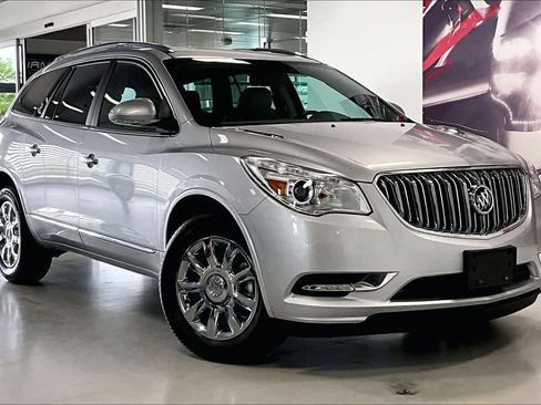 Used 2015 Buick Enclave Leather FWD image 19