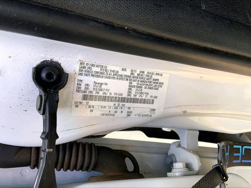 Used 2015 Ford Focus SE w/ Equipment Group 201A image 36