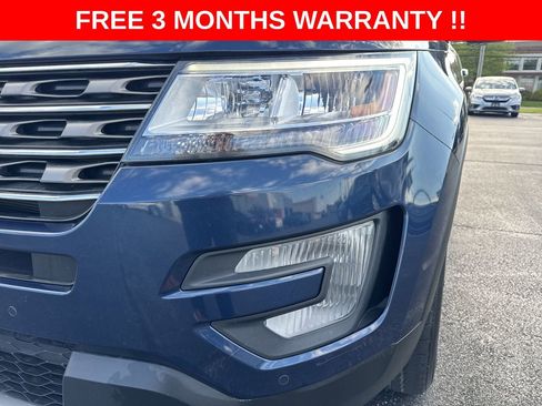 Used 2017 Ford Explorer XLT w/ Equipment Group 202A AWD/4WD image 33
