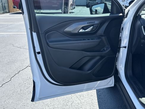 Used 2022 GMC Terrain SLT FWD image 10