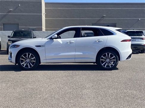 New 2025 Jaguar F-PACE R-Dynamic S image 21